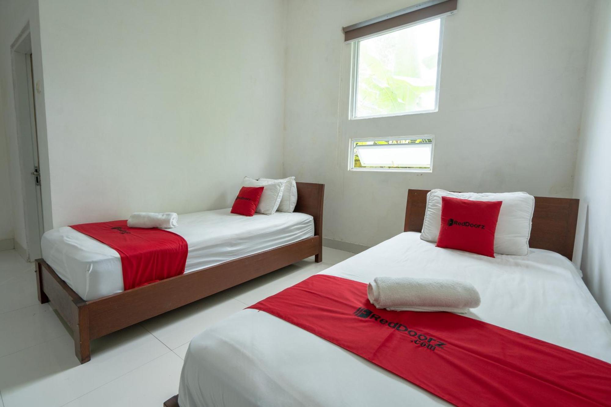 Reddoorz Near Ubud Village Sukawati  Exterior photo